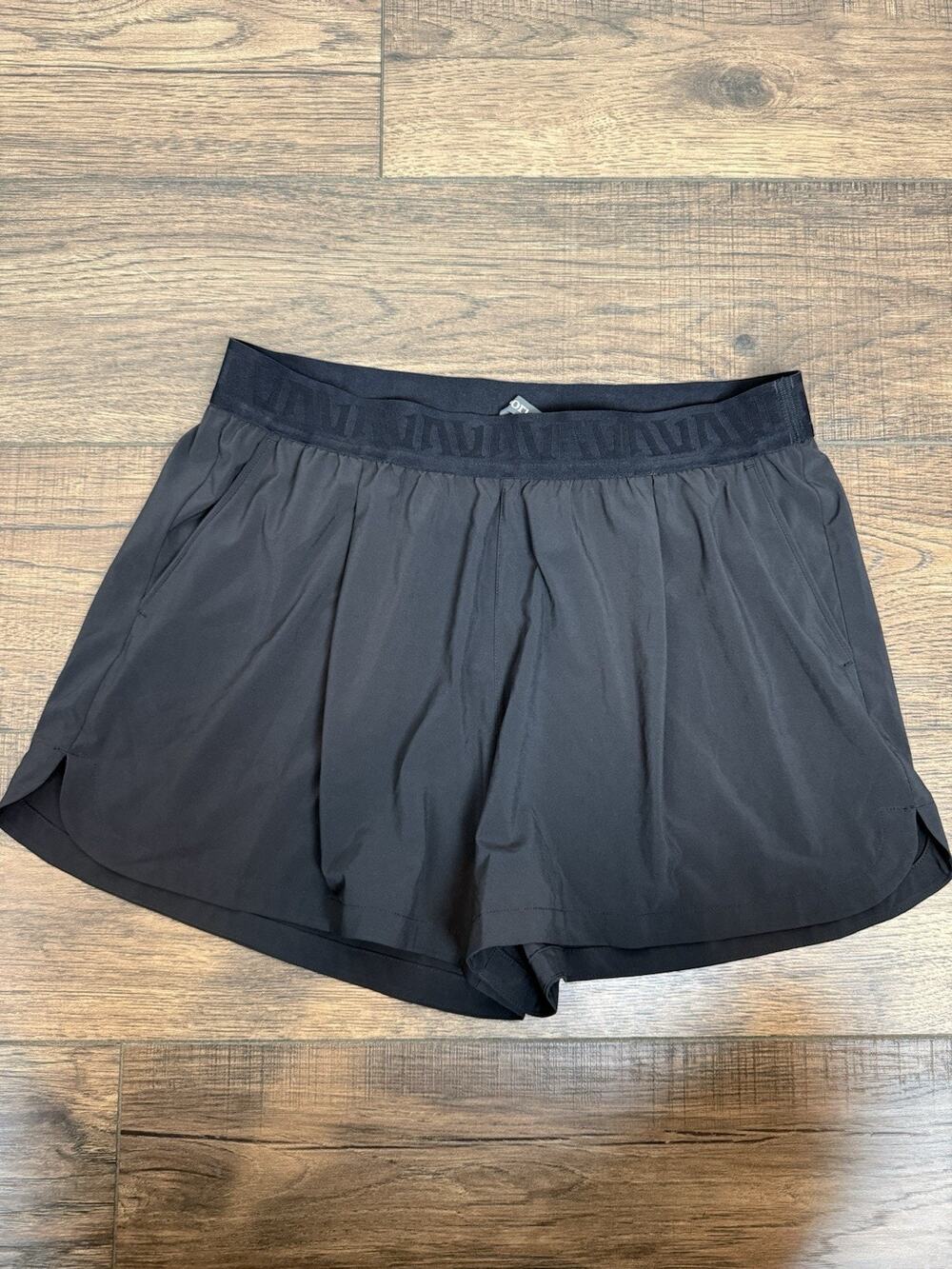 Vuori Villa Sport Short Black Women's Large Athletic Pull On Running